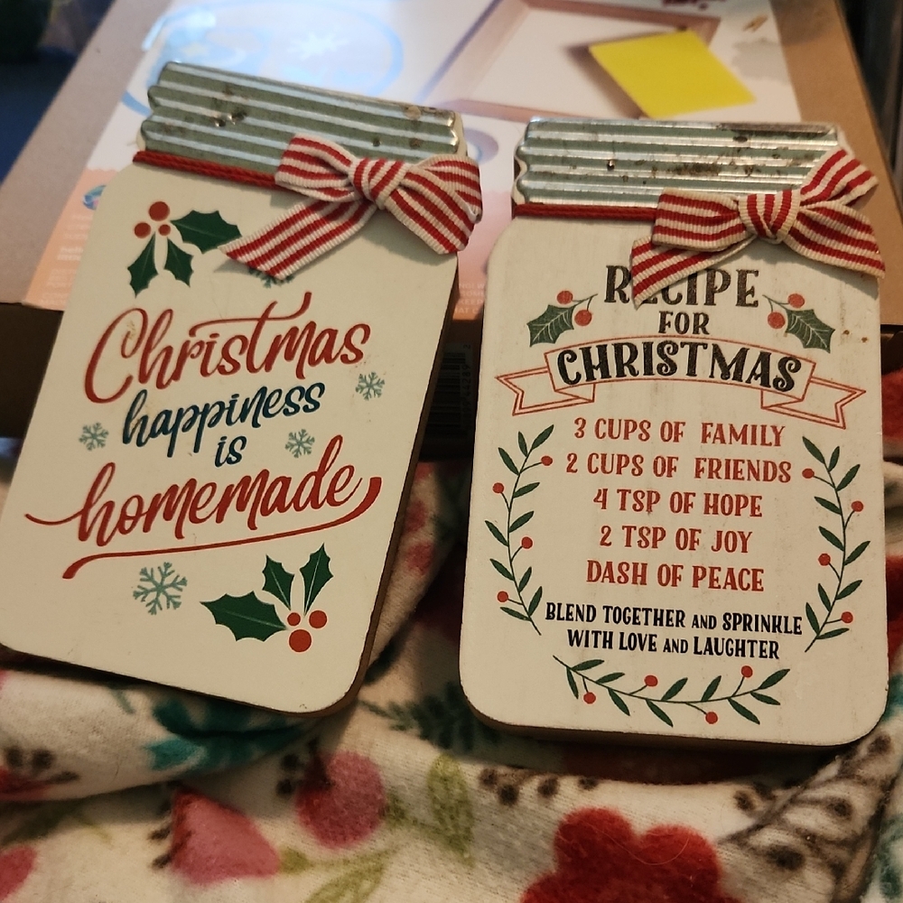 Festive Christmas Recipe Plaques with Red Accents
